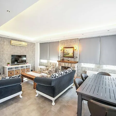 Villa Pegasus Evi *